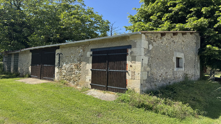 Ma-Cabane - Vente Maison SAINT HILAIRE SUR BENAIZE, 83 m²