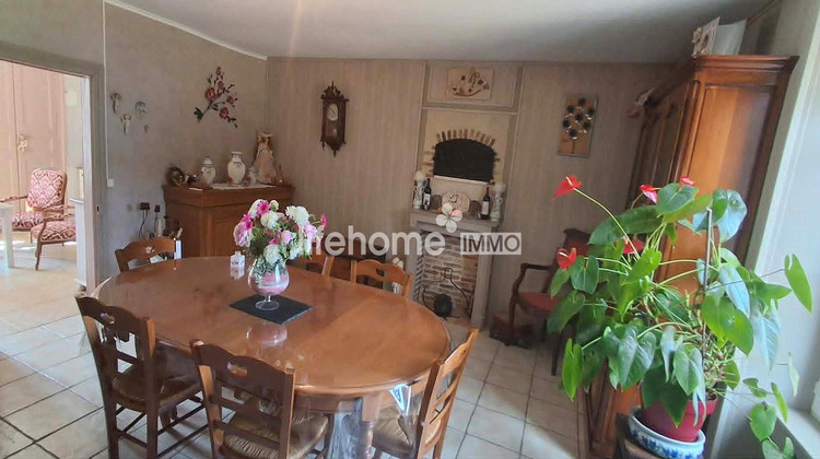 Ma-Cabane - Vente Maison Saint-Hilaire-sur-Benaize, 159 m²
