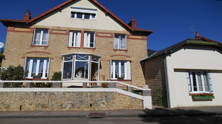 Ma-Cabane - Vente Maison SAINT HONORE LES BAINS, 250 m²
