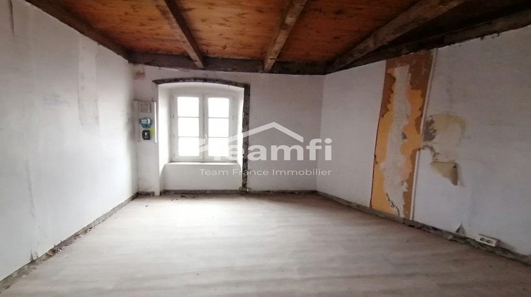 Ma-Cabane - Vente Maison Saint-Hostien, 235 m²