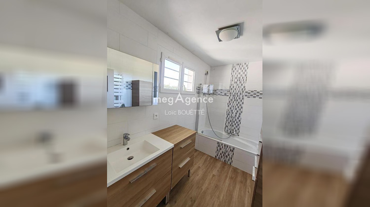 Ma-Cabane - Vente Maison SAINT JACQUES DE LA LANDE, 100 m²