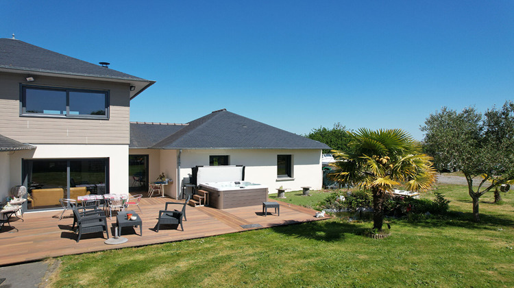 Ma-Cabane - Vente Maison SAINT-JACUT-DE-LA-MER, 204 m²