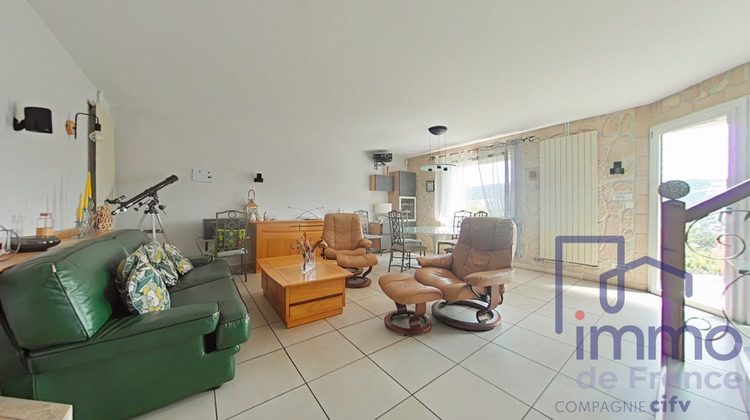 Ma-Cabane - Vente Maison Saint-Jean-Bonnefonds, 88 m²