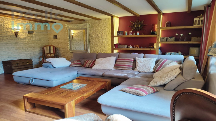 Ma-Cabane - Vente Maison SAINT JEAN D'ANGELY, 250 m²