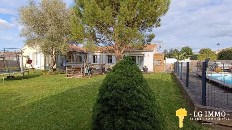 Ma-Cabane - Vente Maison Saint-Jean-d'Angély, 175 m²