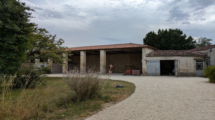 Ma-Cabane - Vente Maison SAINT JEAN D'ANGELY, 350 m²