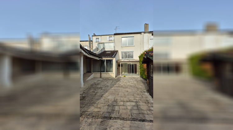 Ma-Cabane - Vente Maison SAINT-JEAN-D'ANGELY, 275 m²