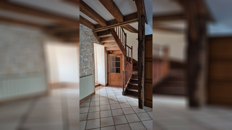 Ma-Cabane - Vente Maison SAINT-JEAN-D'ANGELY, 275 m²