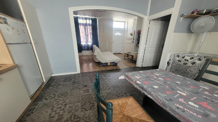 Ma-Cabane - Vente Maison SAINT JEAN D'ANGELY, 56 m²