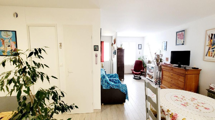 Ma-Cabane - Vente Maison SAINT JEAN D'ANGELY, 92 m²