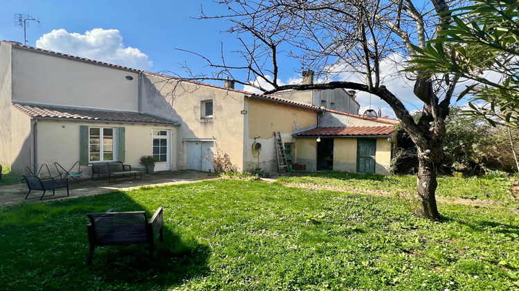 Ma-Cabane - Vente Maison Saint-Jean-d'Angely, 150 m²
