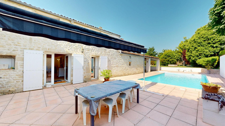 Ma-Cabane - Vente Maison Saint-Jean-d'Angely, 265 m²