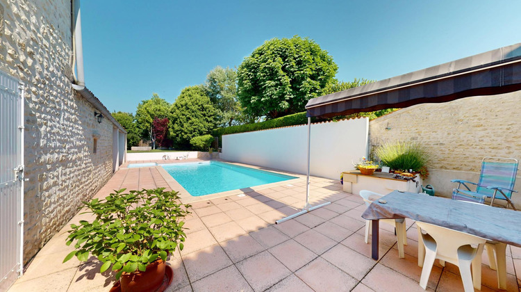 Ma-Cabane - Vente Maison Saint-Jean-d'Angely, 265 m²