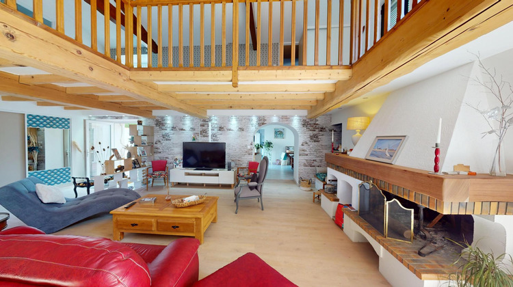 Ma-Cabane - Vente Maison Saint-Jean-d'Angely, 265 m²