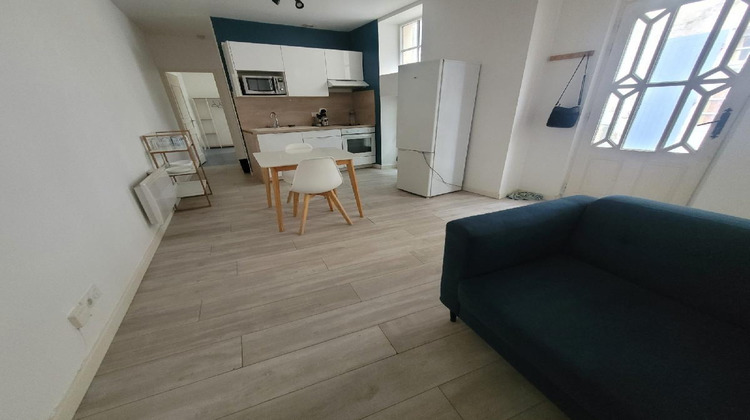 Ma-Cabane - Vente Maison SAINT JEAN D'ANGELY, 35 m²