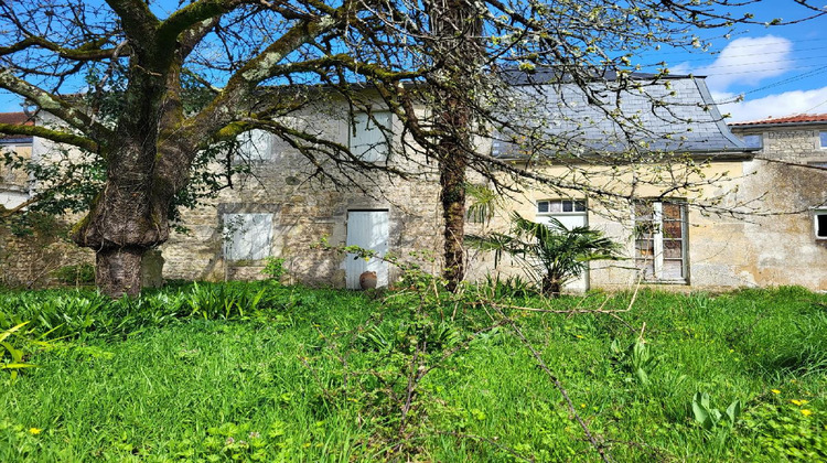 Ma-Cabane - Vente Maison SAINT JEAN D'ANGELY, 102 m²