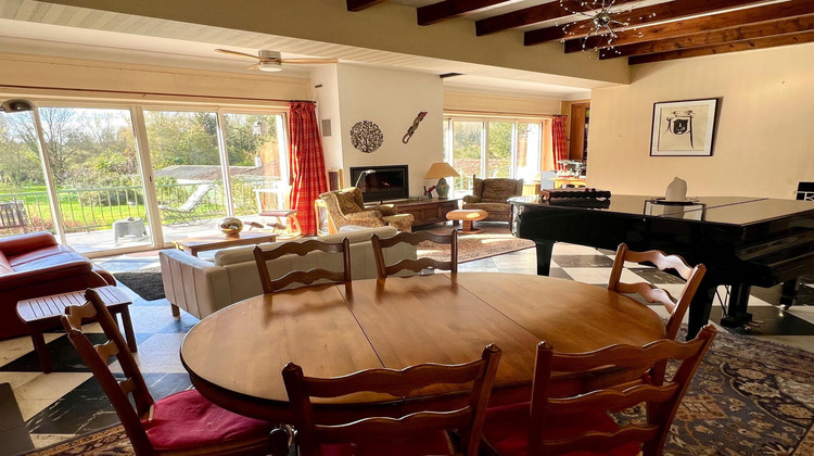 Ma-Cabane - Vente Maison Saint-Jean-d'Angely, 362 m²