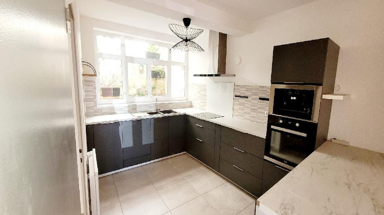 Ma-Cabane - Vente Maison SAINT JEAN D'ANGELY, 123 m²