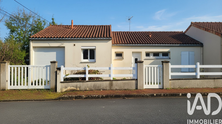 Ma-Cabane - Vente Maison Saint-Jean-d'Angély, 99 m²