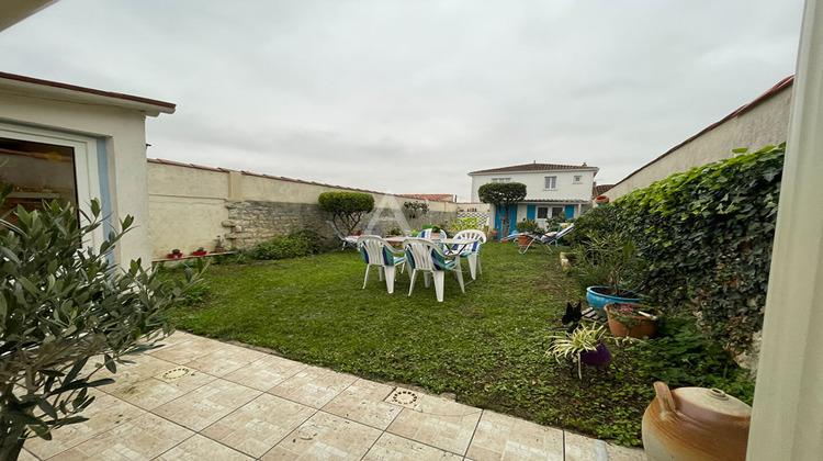 Ma-Cabane - Vente Maison SAINT-JEAN-D'ANGELY, 72 m²