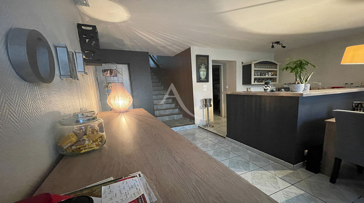 Ma-Cabane - Vente Maison SAINT-JEAN-D'ANGELY, 72 m²
