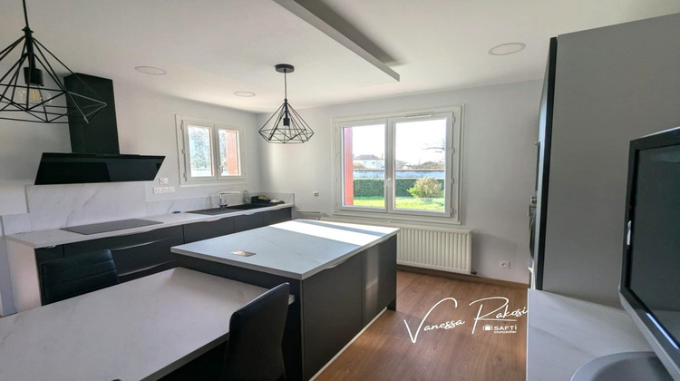 Ma-Cabane - Vente Maison Saint-Jean-d'Angely, 150 m²