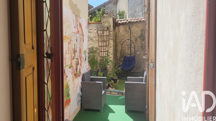 Ma-Cabane - Vente Maison Saint-Jean-d'Angély, 232 m²