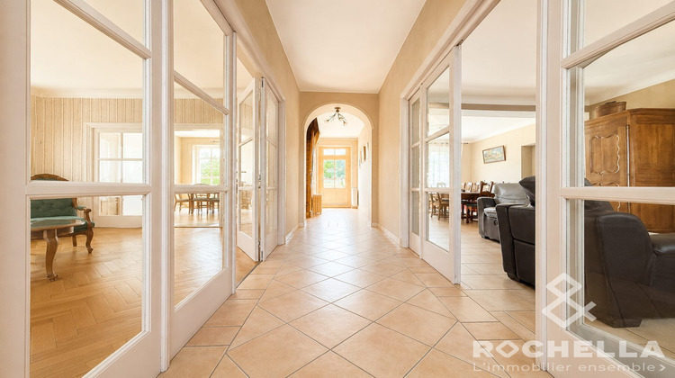 Ma-Cabane - Vente Maison Saint-Jean-d'Angély, 228 m²
