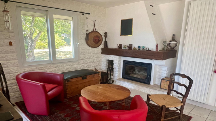 Ma-Cabane - Vente Maison Saint-Jean-d'Angely, 100 m²