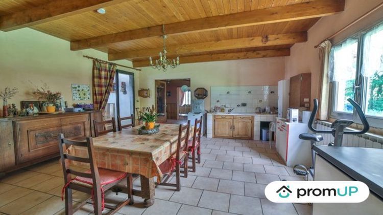 Ma-Cabane - Vente Maison Saint-Jean-d'Angle, 250 m²