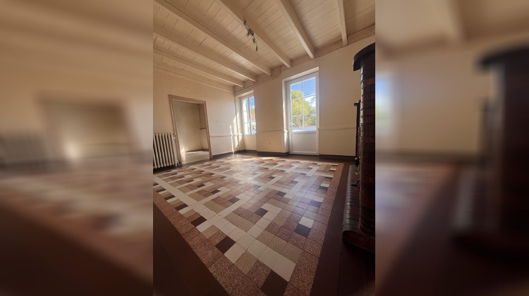 Ma-Cabane - Vente Maison Saint-Jean-d'Angle, 102 m²
