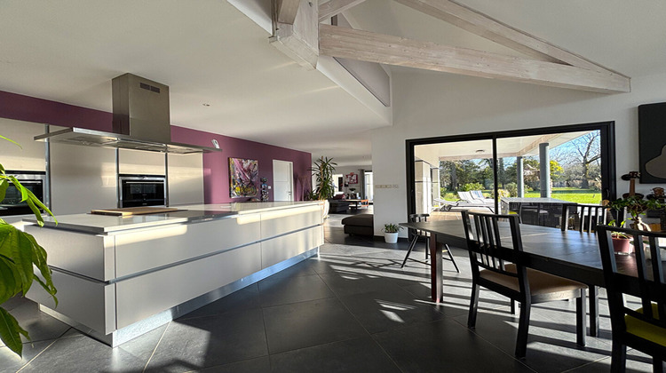 Ma-Cabane - Vente Maison SAINT-JEAN-D'ILLAC, 187 m²