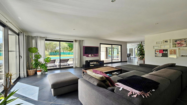 Ma-Cabane - Vente Maison SAINT-JEAN-D'ILLAC, 187 m²