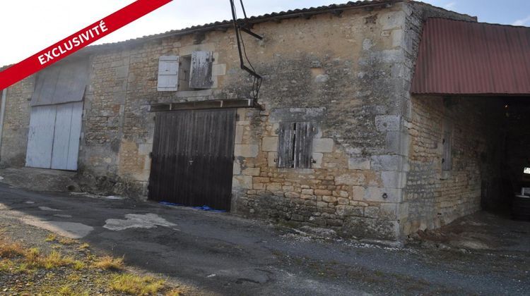 Ma-Cabane - Vente Maison SAINT JEAN D ANGELY, 195 m²