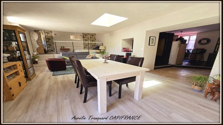 Ma-Cabane - Vente Maison SAINT JEAN D ANGELY, 185 m²