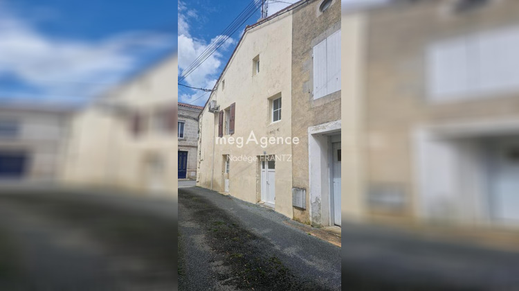 Ma-Cabane - Vente Maison SAINT JEAN D ANGELY, 100 m²