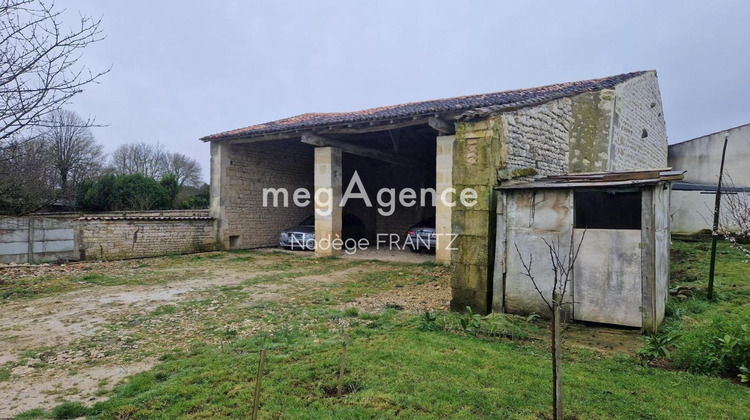 Ma-Cabane - Vente Maison SAINT JEAN D ANGELY, 110 m²