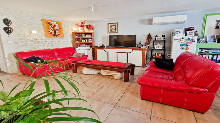 Ma-Cabane - Vente Maison SAINT JEAN D ANGELY, 140 m²