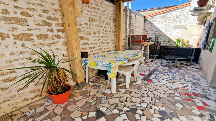 Ma-Cabane - Vente Maison SAINT JEAN D ANGELY, 140 m²