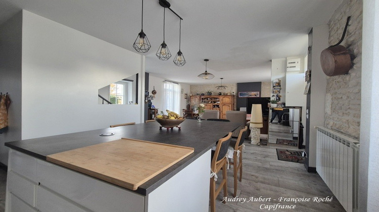 Ma-Cabane - Vente Maison SAINT JEAN D ANGELY, 99 m²