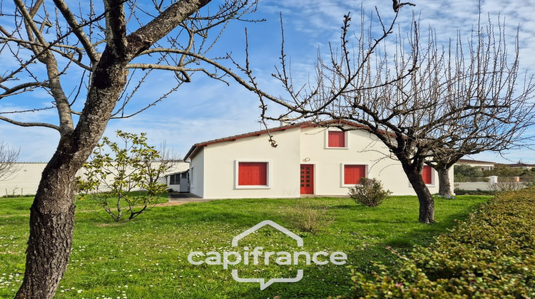 Ma-Cabane - Vente Maison SAINT JEAN D ANGELY, 153 m²