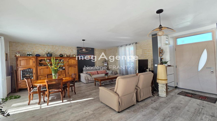 Ma-Cabane - Vente Maison SAINT JEAN D ANGELY, 101 m²