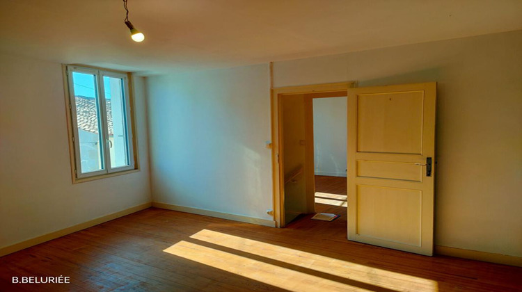 Ma-Cabane - Vente Maison SAINT JEAN D ANGELY, 70 m²