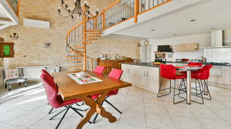 Ma-Cabane - Vente Maison SAINT JEAN D ANGELY, 120 m²