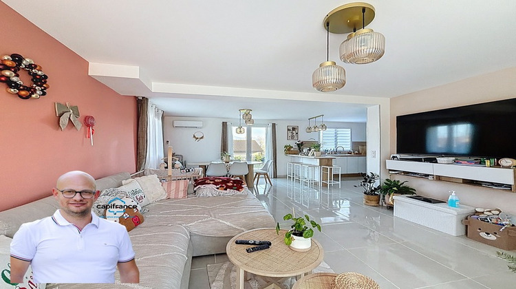 Ma-Cabane - Vente Maison SAINT JEAN D AVELANNE, 106 m²