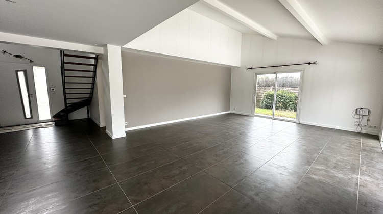 Ma-Cabane - Vente Maison SAINT JEAN D ILLAC, 185 m²