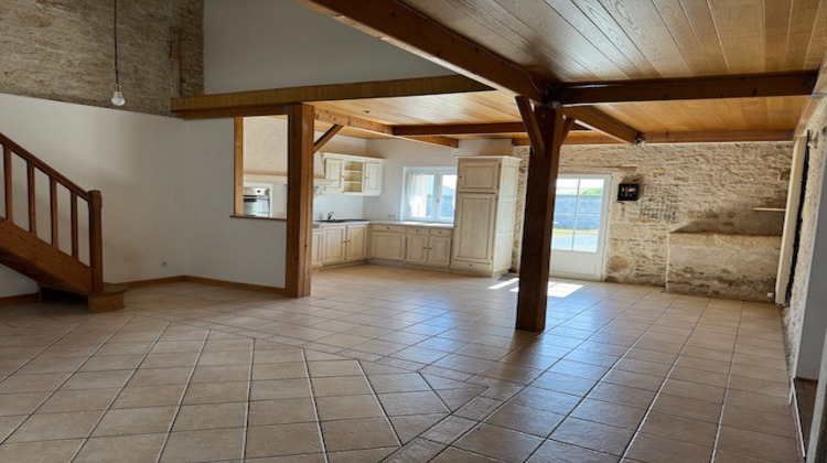 Ma-Cabane - Vente Maison Saint-Jean-de-Beugné, 233 m²