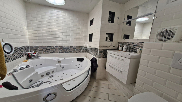 Ma-Cabane - Vente Maison SAINT-JEAN-DE-BRAYE, 96 m²