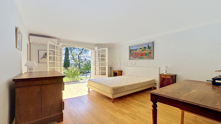 Ma-Cabane - Vente Maison SAINT-JEAN-DE-CUCULLES, 292 m²