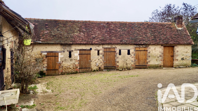 Ma-Cabane - Vente Maison Saint-Jean-de-la-Motte, 210 m²